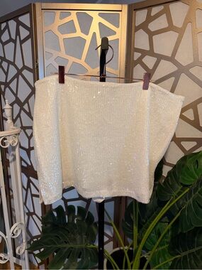NWT Express Ivory Sequin Knit Shorts | XL